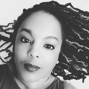 Meet your Posher, Lakita